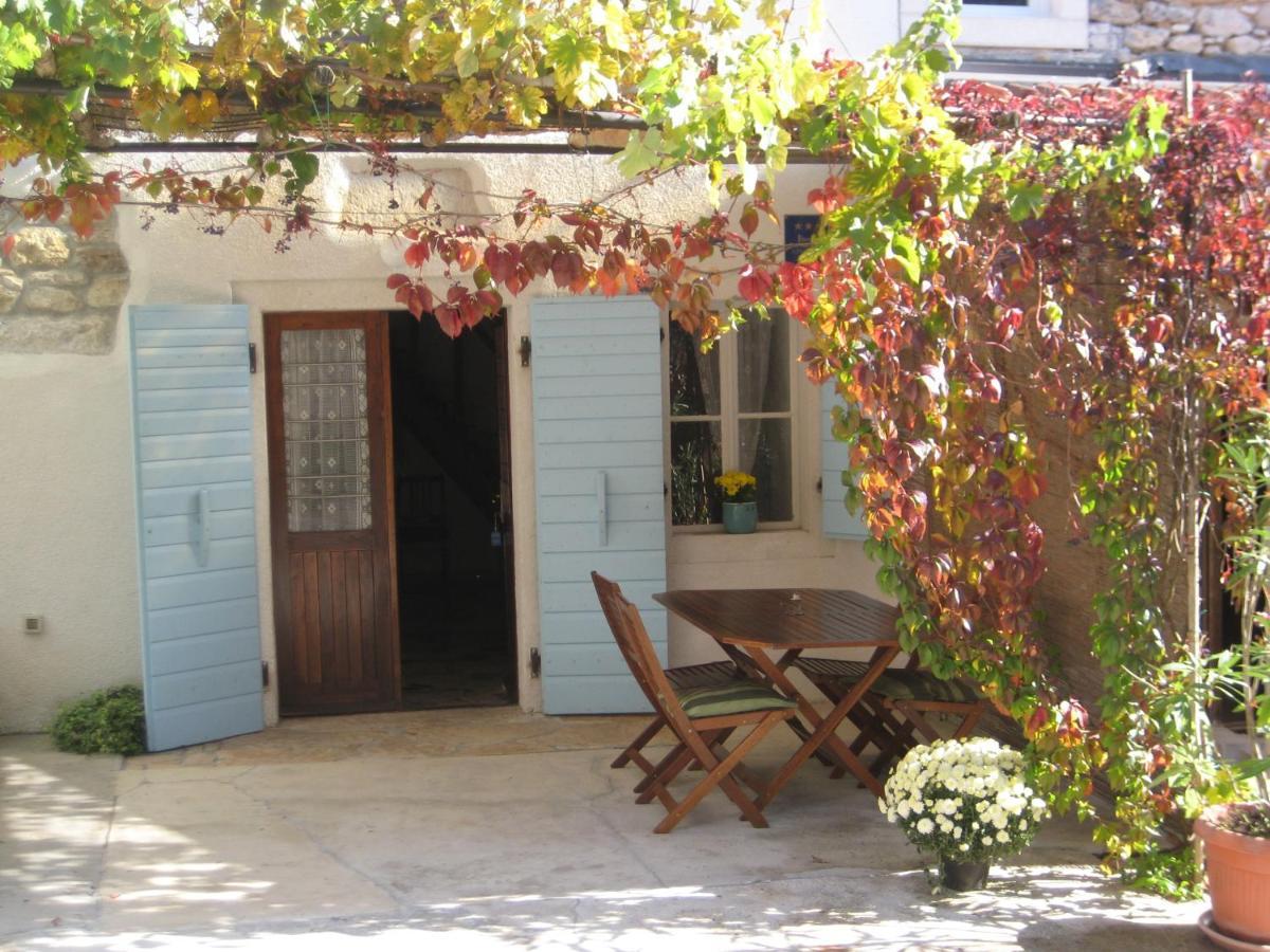 Holiday Home Trostova Kuca 파진 외부 사진